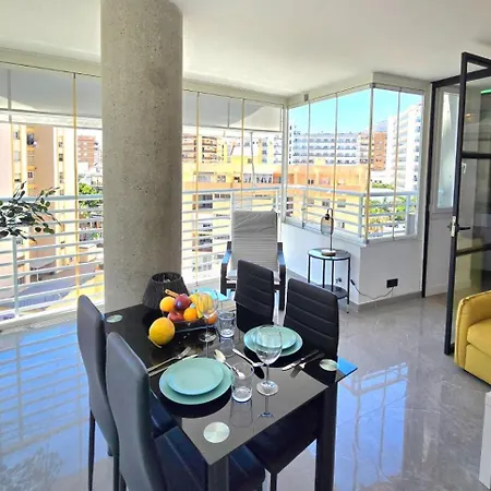 Crystal Elegance City Center With Seasonal Pool Apartamento *