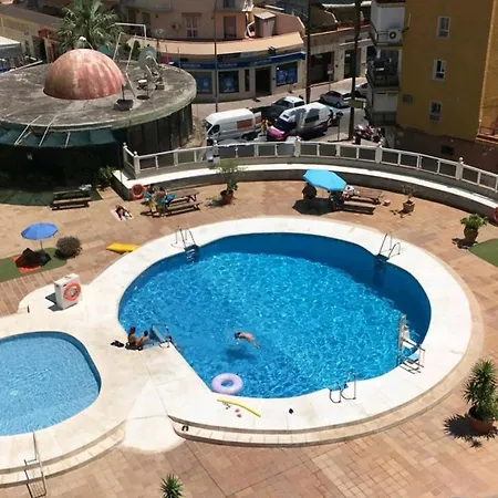 Crystal Elegance City Center With Seasonal Pool * Торремолінос